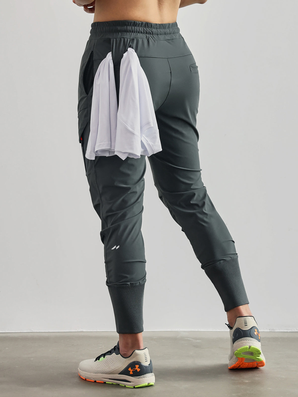 High-Rib Cargo Jogger — Athletic Sweatpants